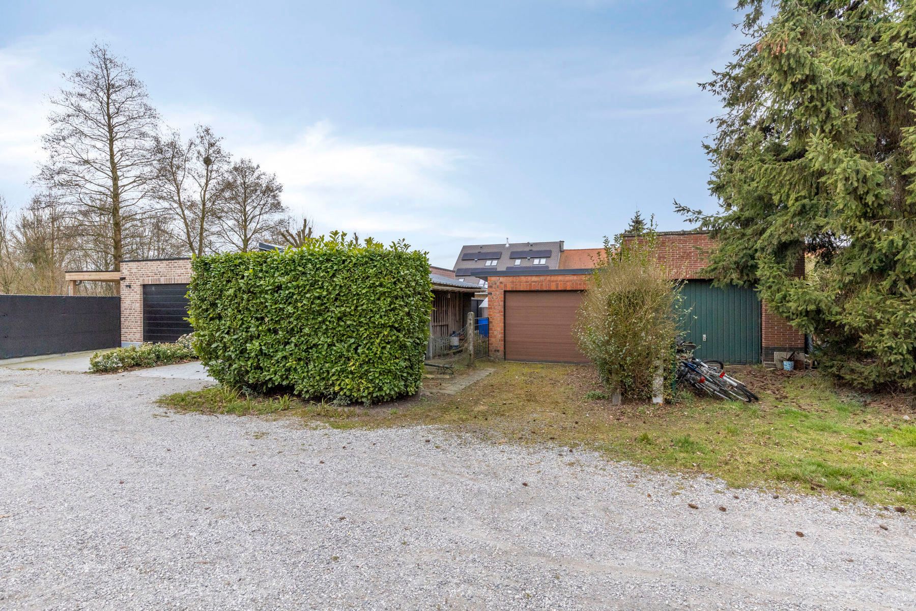 Ruime woning met tuin én garage in hartje Belsele foto 20