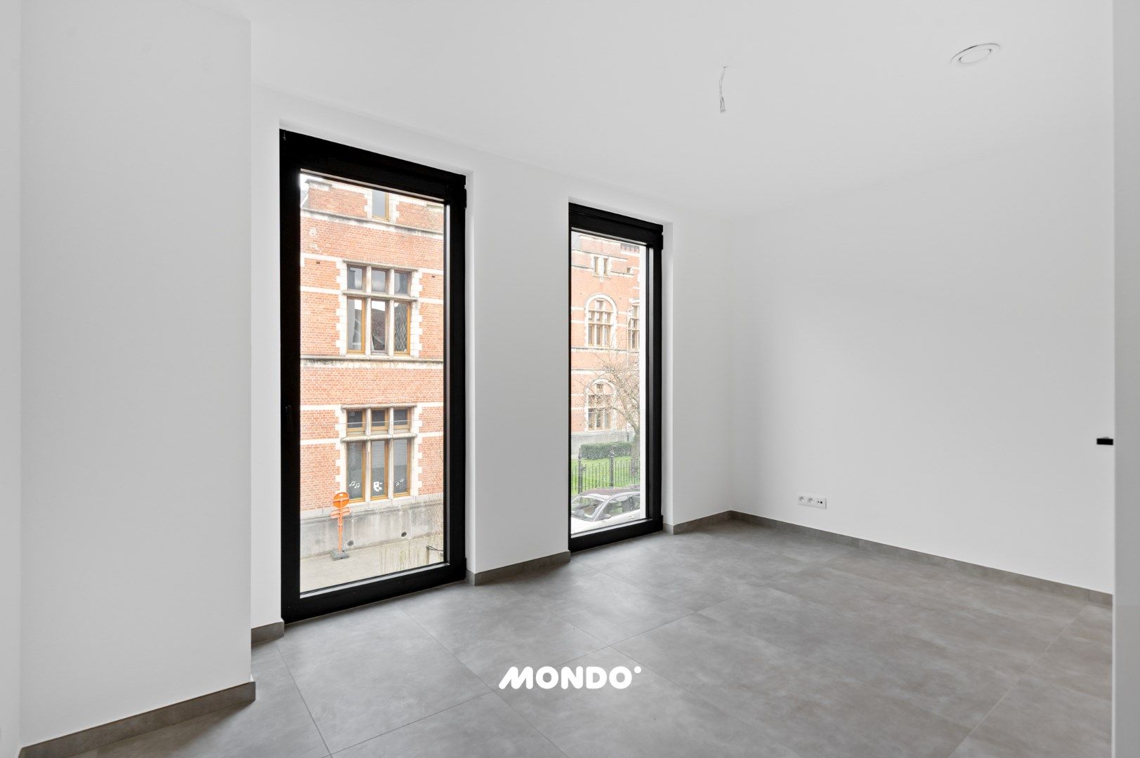 Nieuwbouw appartement met twee terrassen! foto 9
