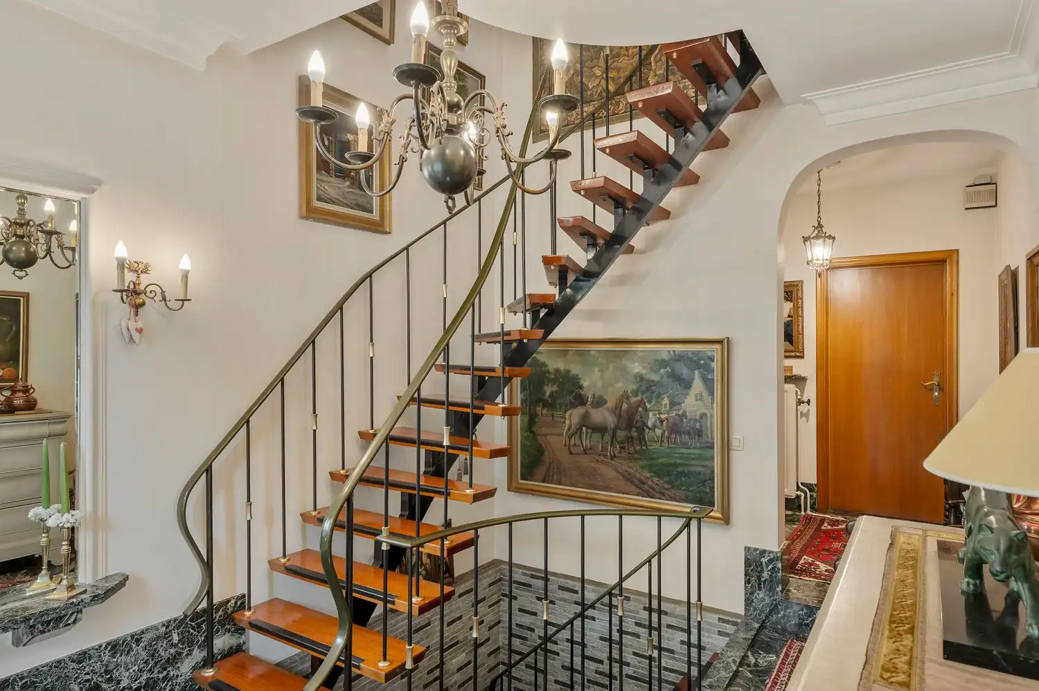Charmante halfopen bebouwing met 3 slaapkamers, ruime tuin en overdekt zwembad op een perceel van 600 m² foto 21