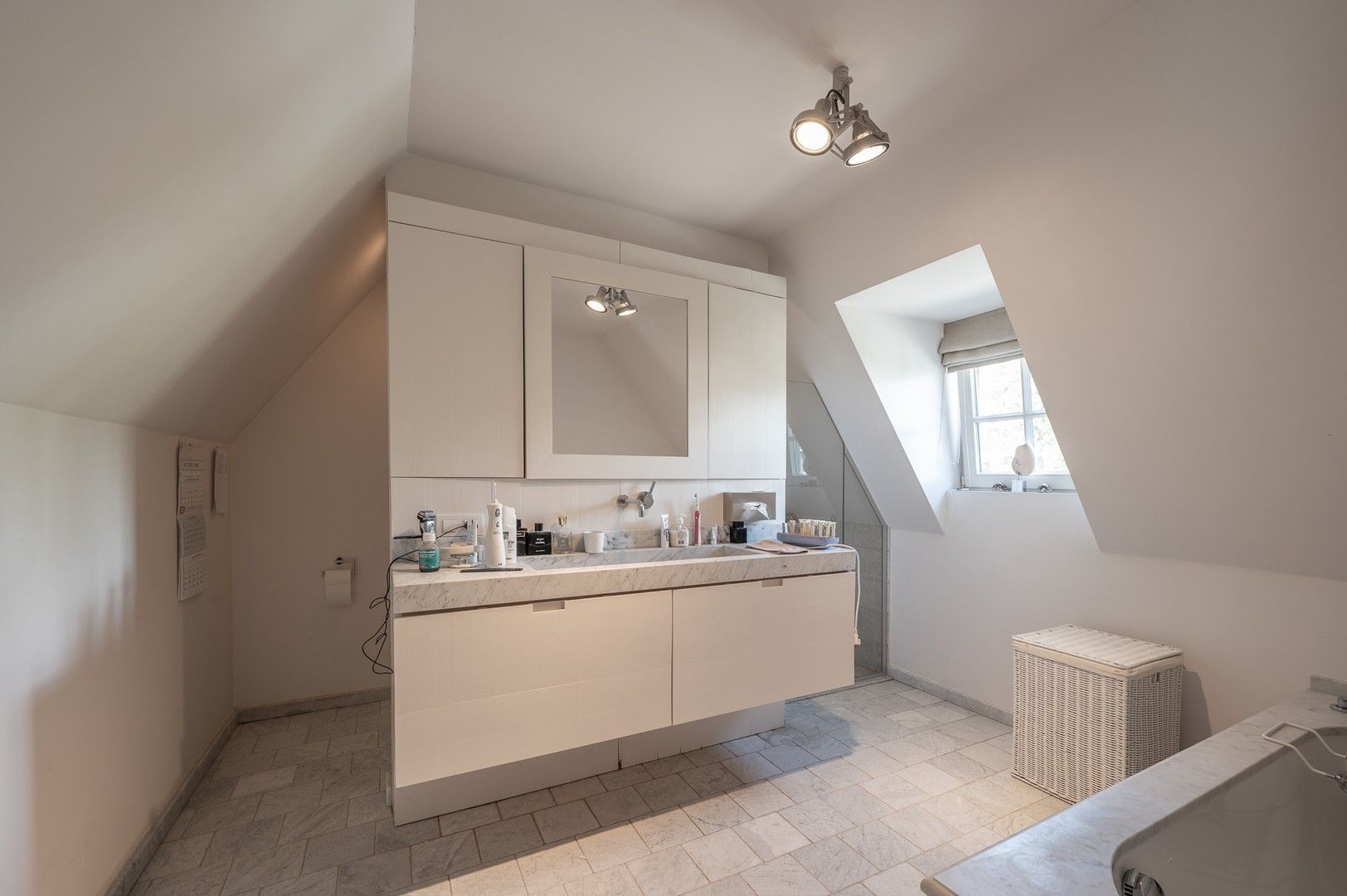 Prachtige villa met zwembad rustig gelegen in een paadje in hartje Zoute. foto 28