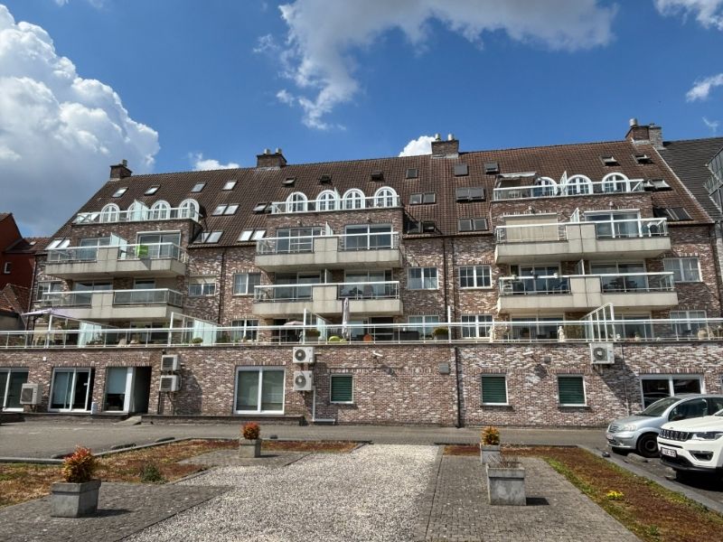 Appartement met terras foto 21