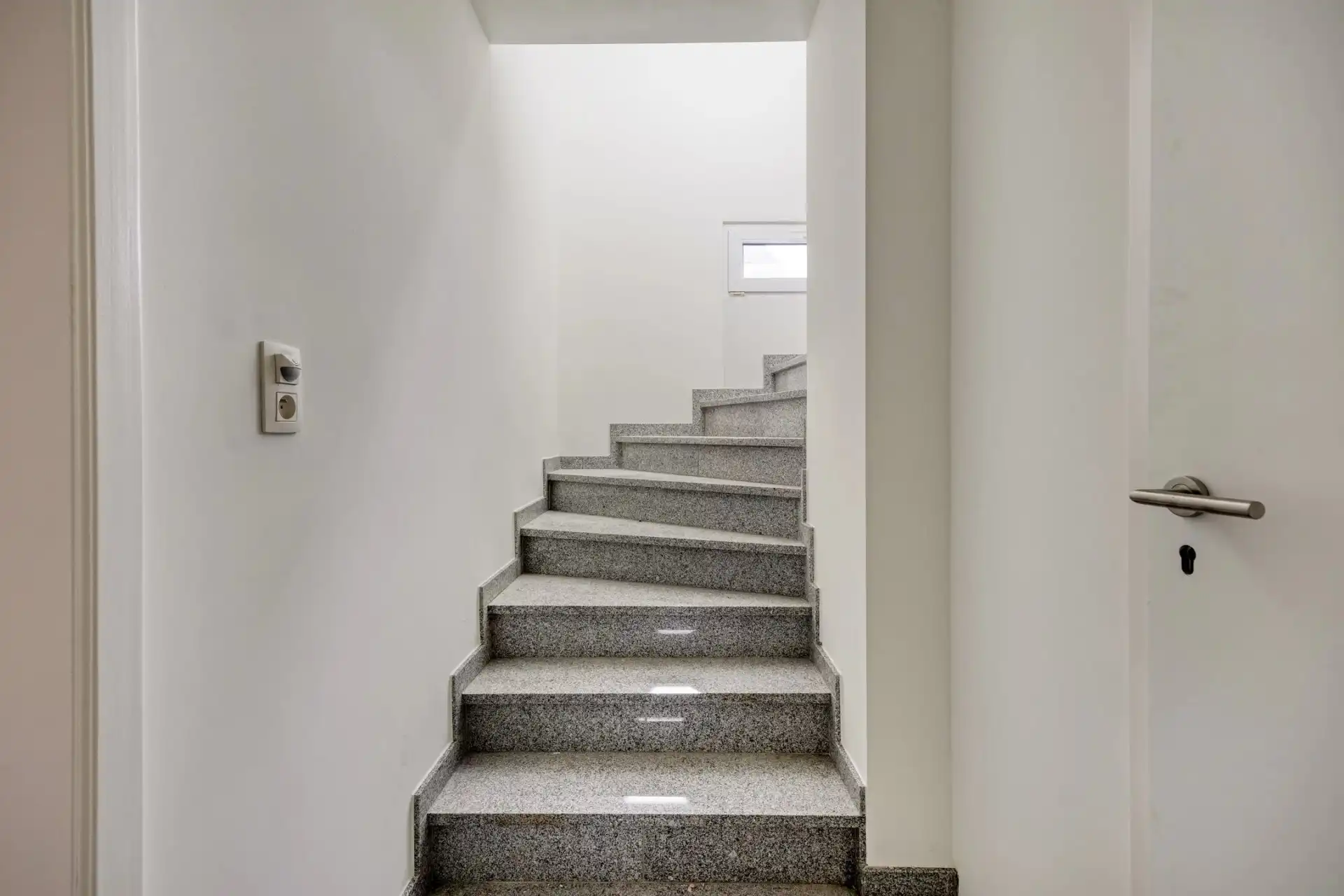 EXCLUSIEF APPARTEMENT VAN 154 M² MET 3 SLPK'S EN 2 BADK'S IN KERMT foto 17