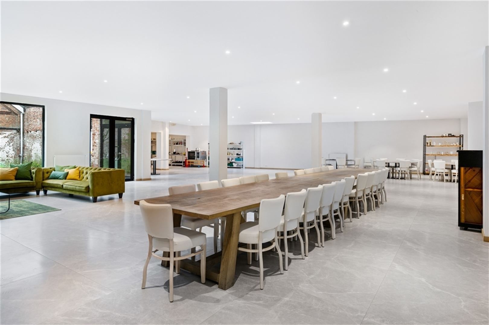 Commercieel gelijkvloers te koop in Wilrijk foto 10