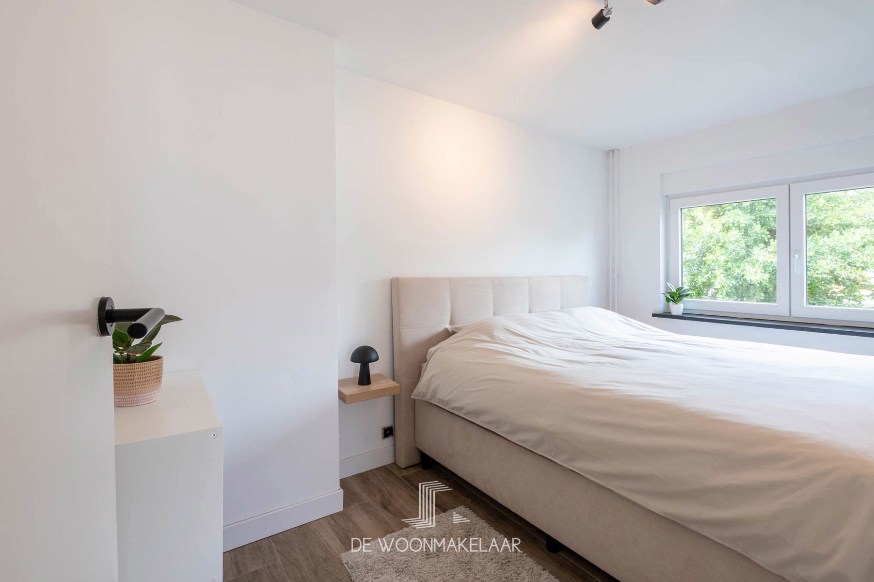 Instapklare hoekwoning met 3 slaapkamers, garage en tuin foto 11