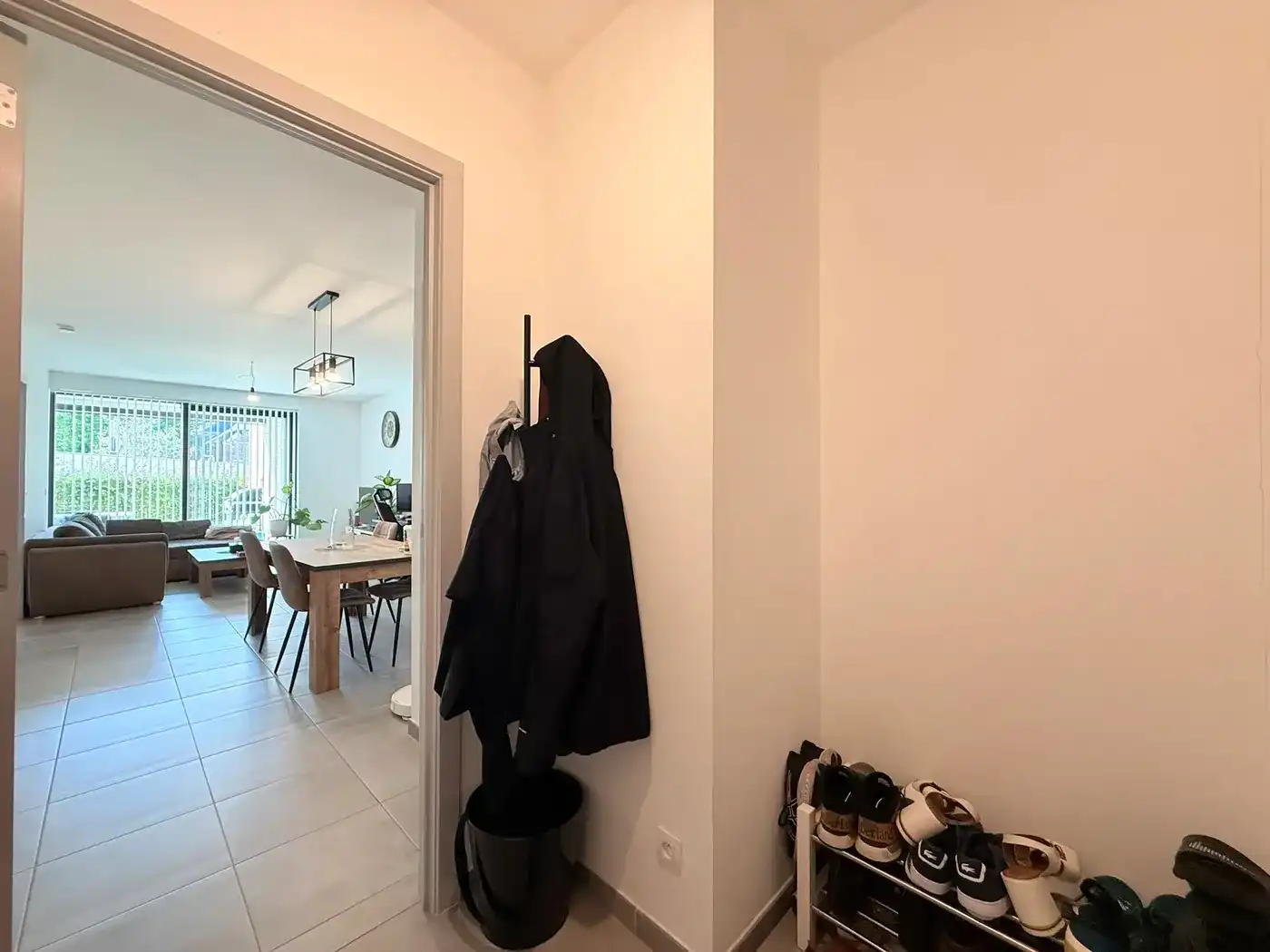 Modern gelijkvloers appartement met tuin en ondergrondse parkeerplaats in Tielt-Winge foto 2