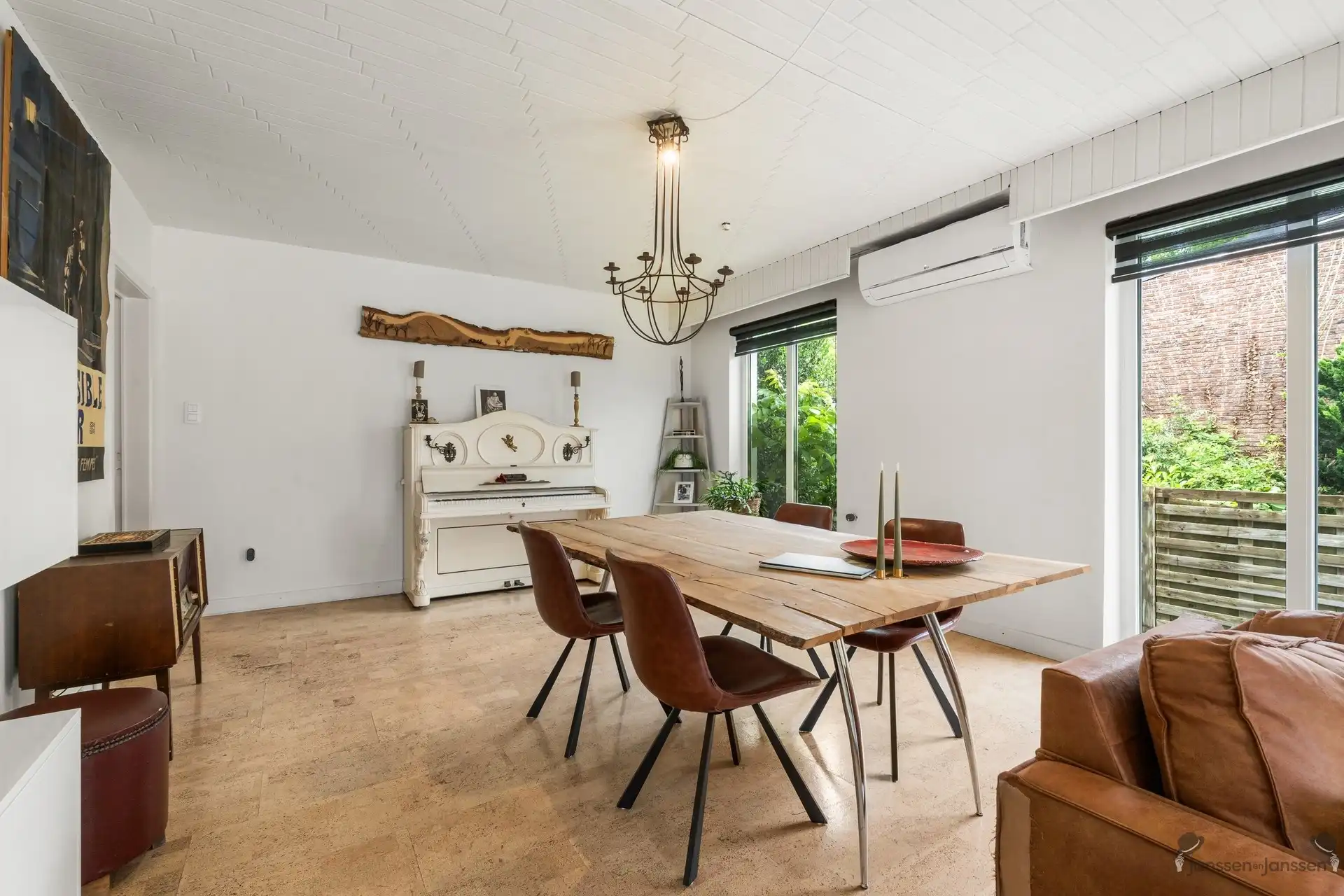 RUIME EN ENERGIEZUINIGE WONING MET 6 SLAAPKAMERS, KANGOEROE WONEN OF VRIJ BEROEP MOGELIJKHEDEN OP TOPLOCATIE TE ZONHOVEN foto 5