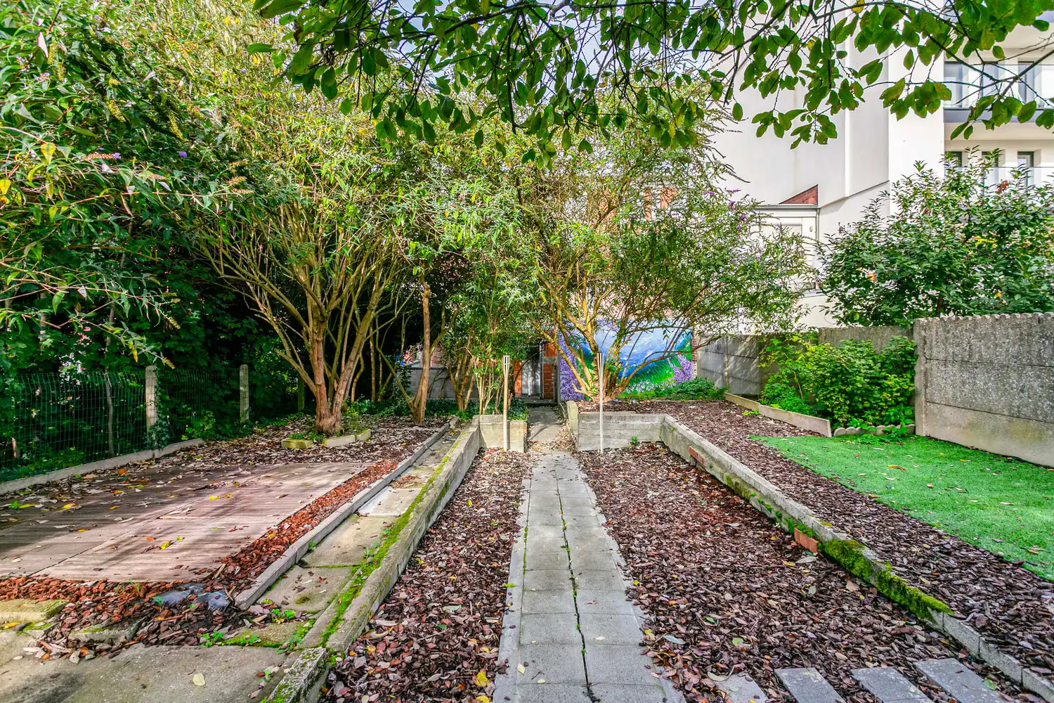 WONING MET ZEER GEZELLIGE TUIN TE LEUVEN! foto {{pictureIndex}}