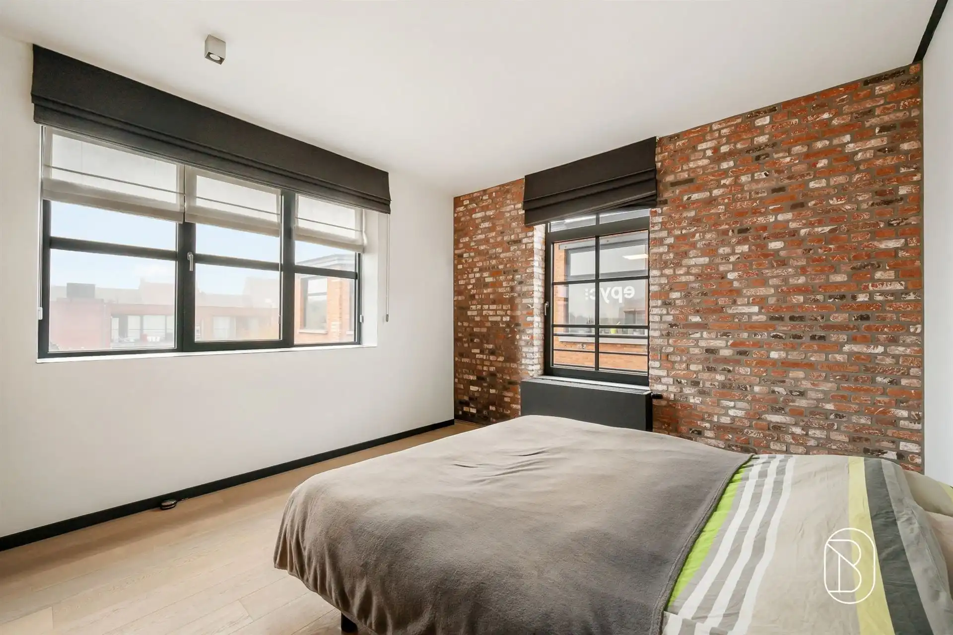Exclusieve loft met ruim terras en zwemvijver in Gent foto 11