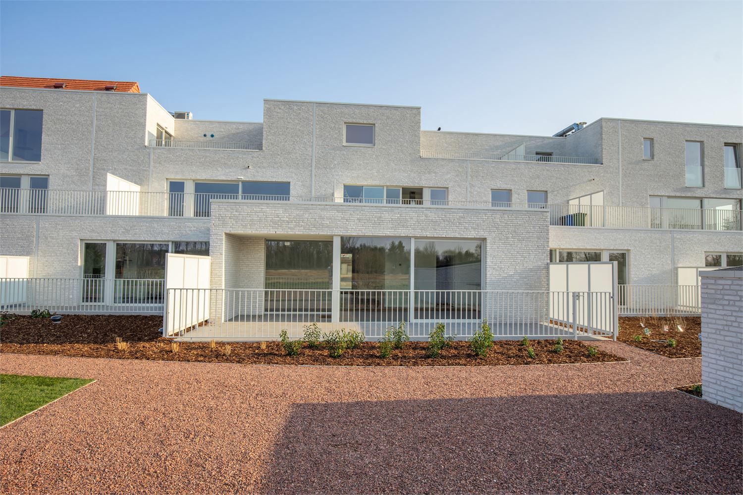 Energiezuinig appartement met een zeer ruim terras! foto {{pictureIndex}}