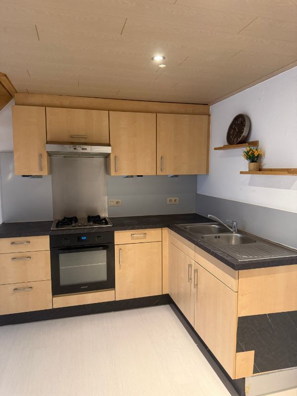 Lebbeke - Dendermondsesteenweg 105 bus 201 foto 3