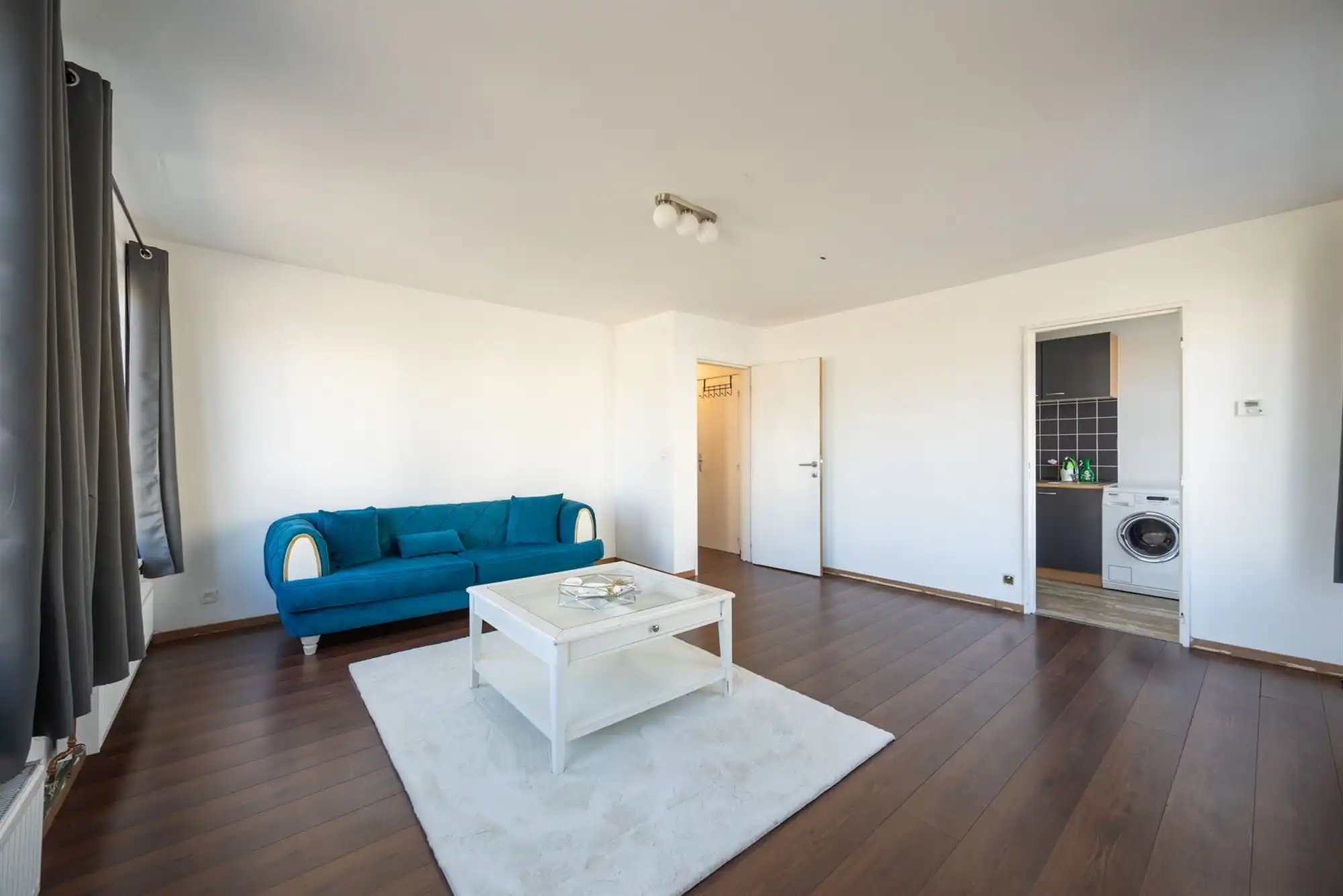 Lichtrijk hoekappartement met 1 slaapkamer foto 10