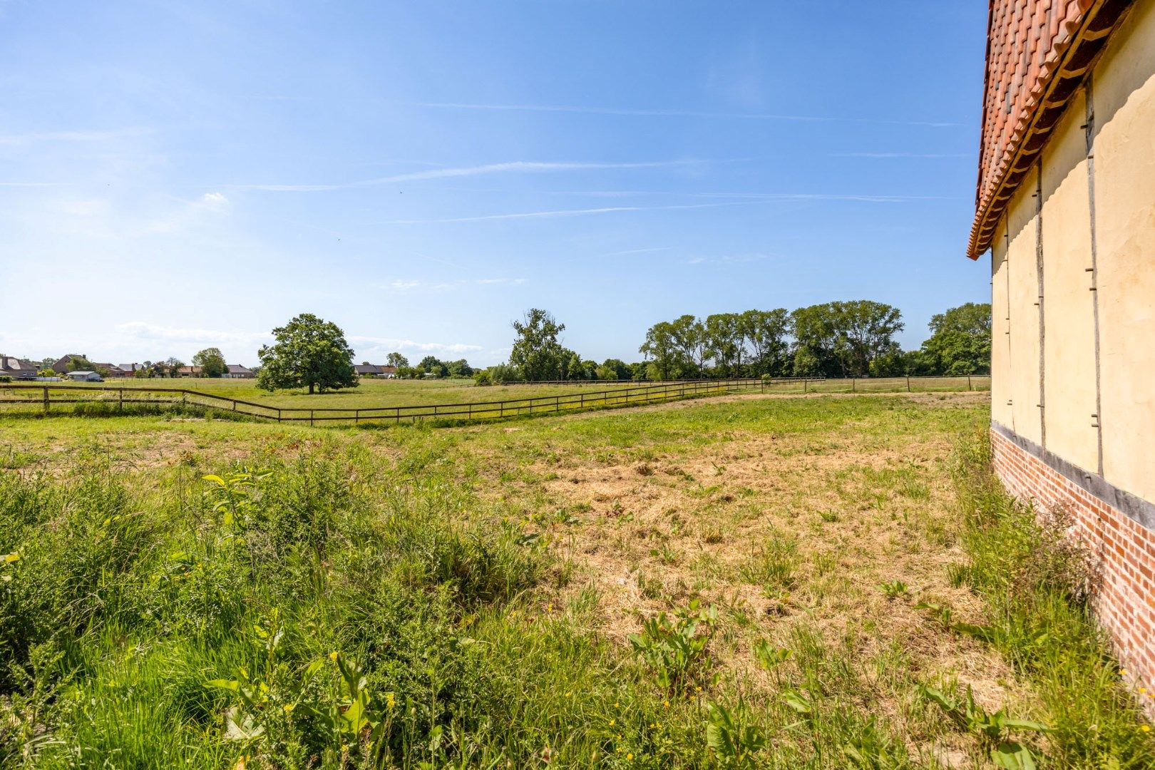 UNIEKE VIERKANTSHOEVE met paardenstallen op 7,34 hectare met vergunning voor zwembad en poolhouse foto 31