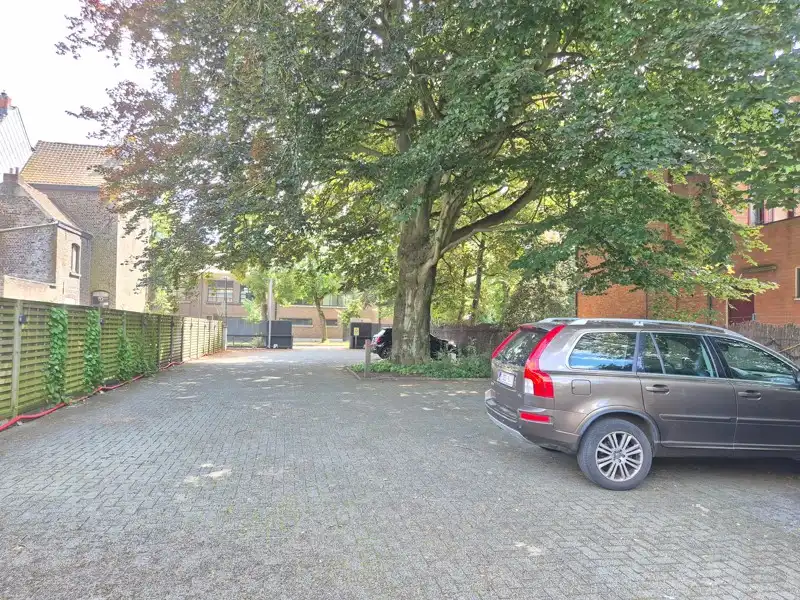 FEESTZAAL & RESTAURANT MET GERENOVEERDE WONING TE KOOP IN GENT foto 3