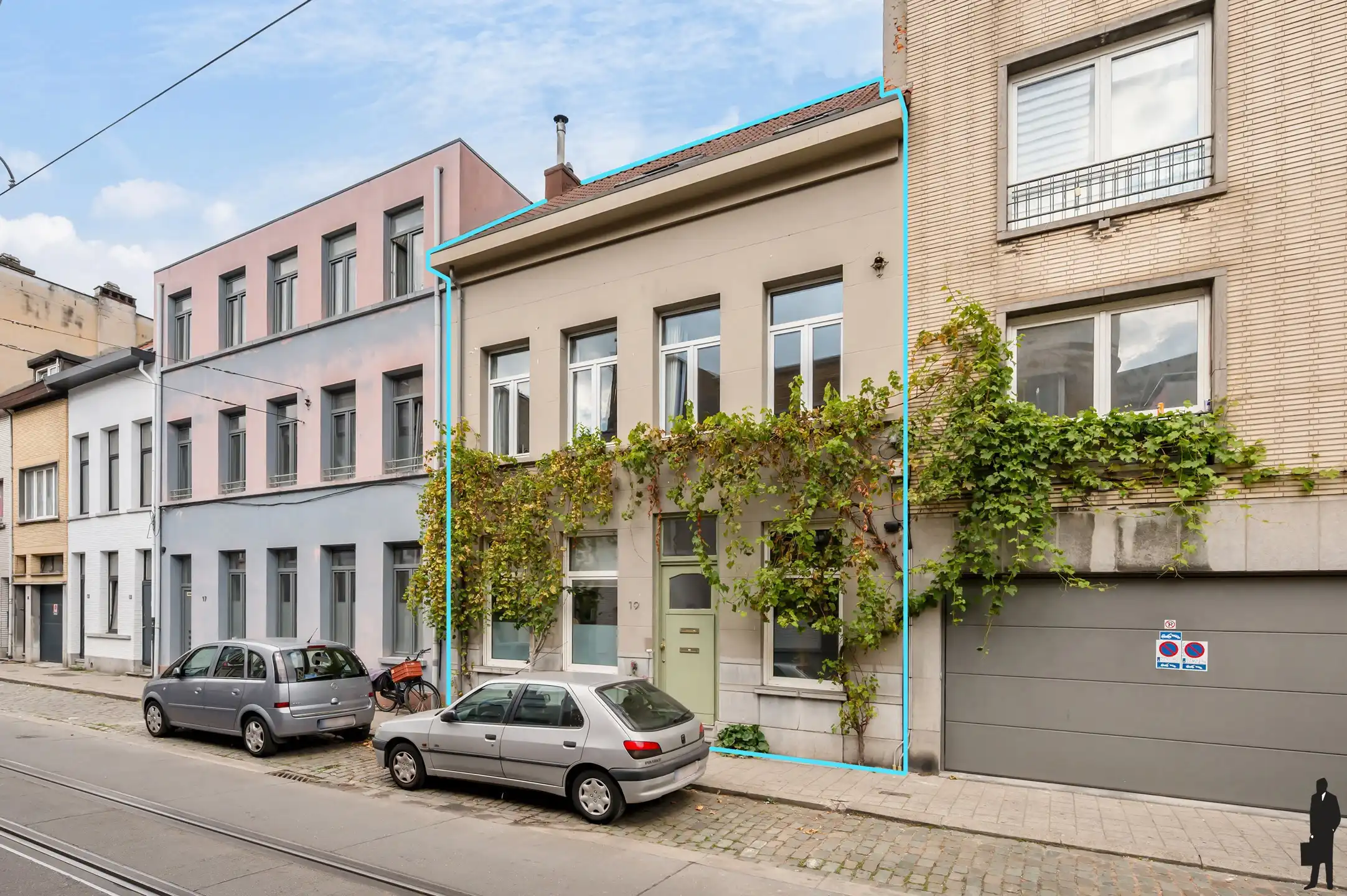 Prachtig herenhuis met ruime stadskoer foto {{pictureIndex}}