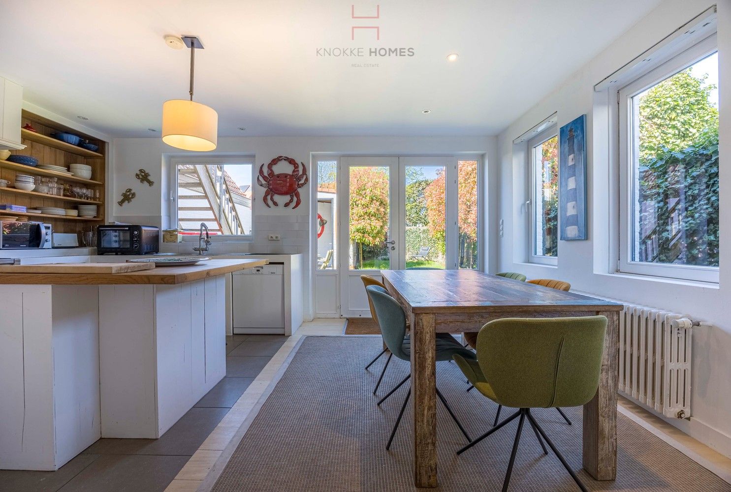 Instapklare halfopen woning in Oud-Knokke met 3 slaapkamers en private parkeerplaats voor twee wagens foto 9