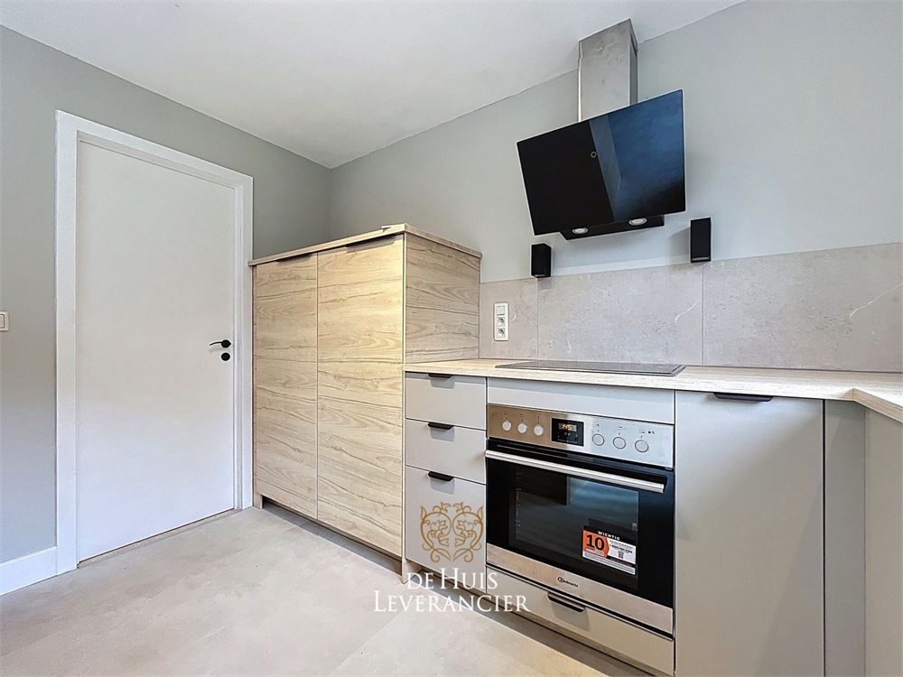 Instapklare, gerenoveerde villa in het hart van Kontich waar rust en comfort gegarandeerd worden foto 9