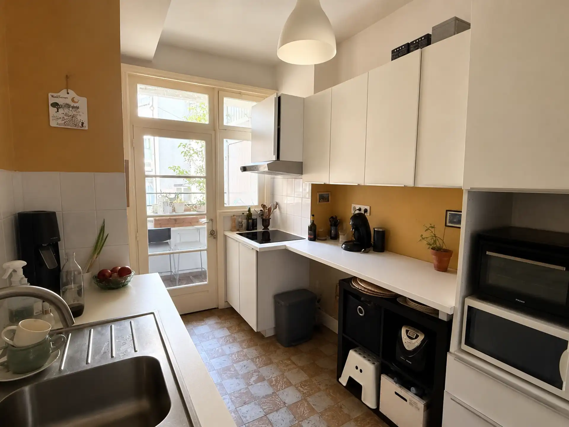 Centraal gelegen appartement met 2 slaapkamers en terras foto 3