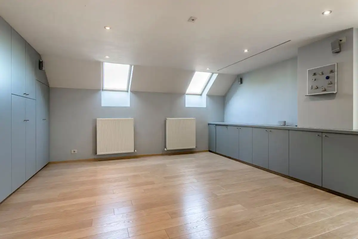 Ruime gezinswoning nabij het centrum van Kortrijk  foto 23