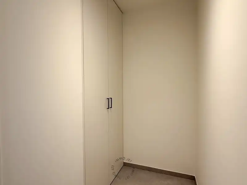 Lichtrijk nieuwbouwappartement met twee slaapkamers, terras en autostaanplaats foto 12