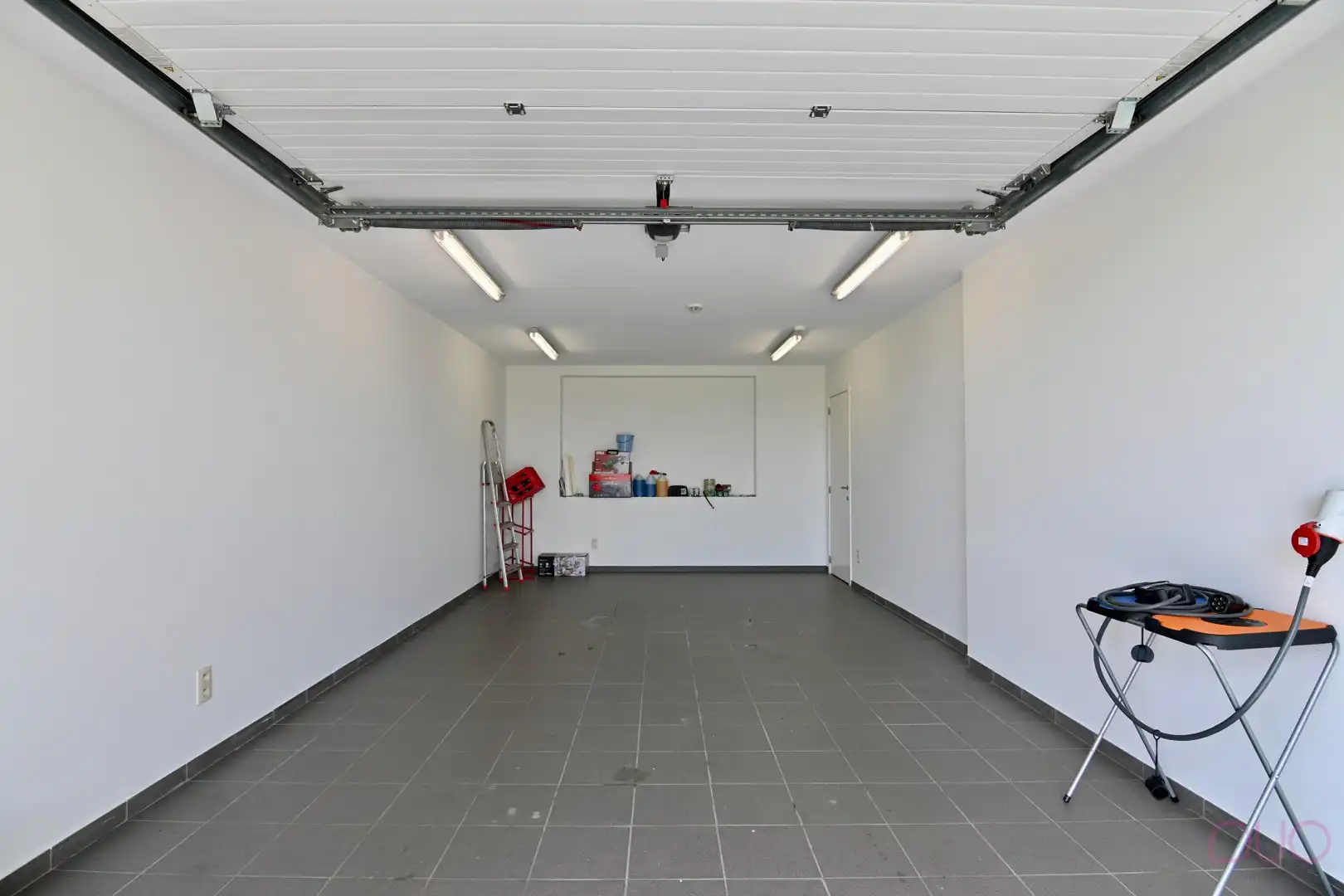Handelspand op commerciële locatie met  luxueuze penthouse tussen de boomgaarden foto 39