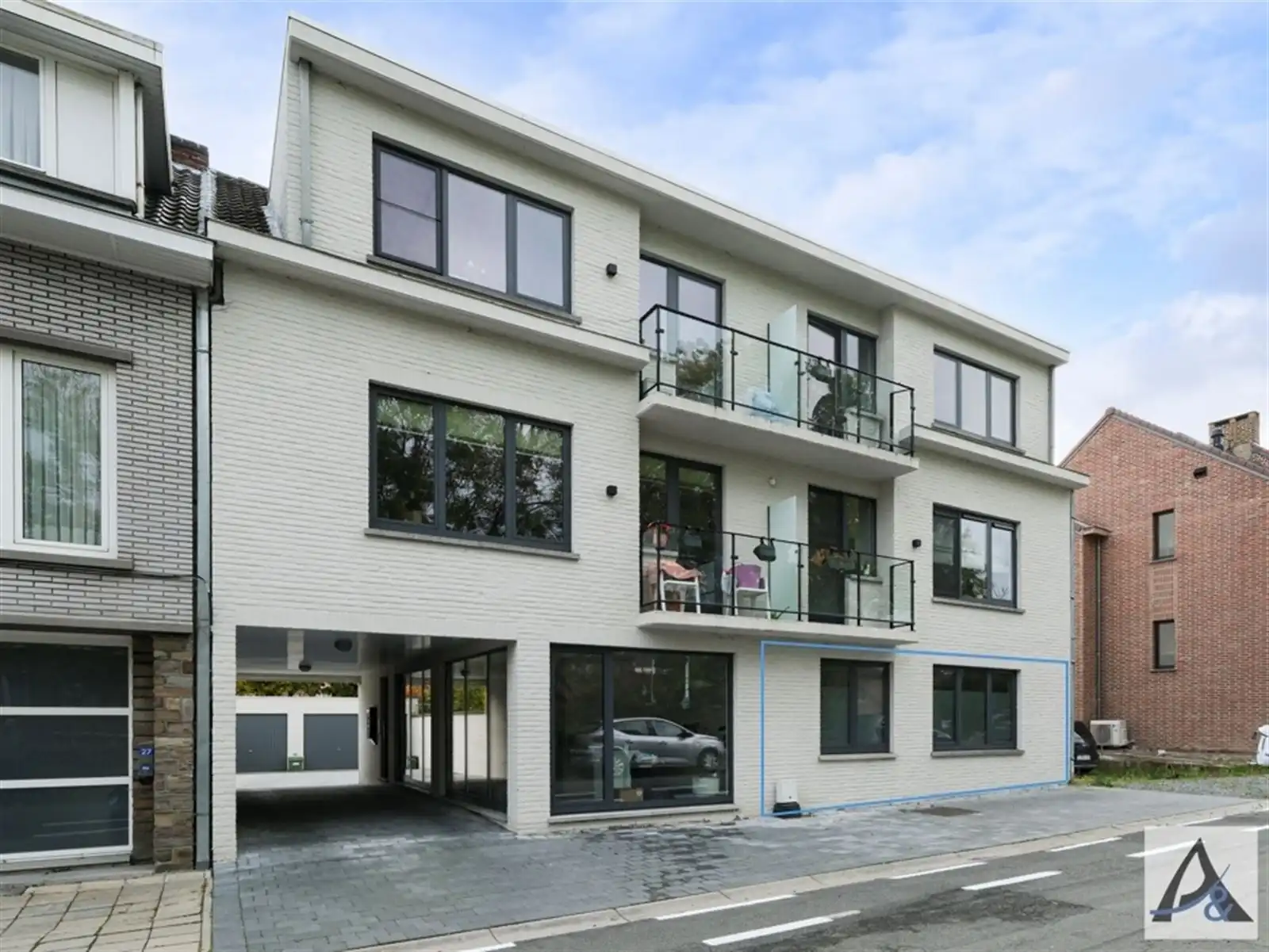 Hoofdfoto van de publicatie: Instapklaar gelijkvloers appartement in hartje Bilzen met garage