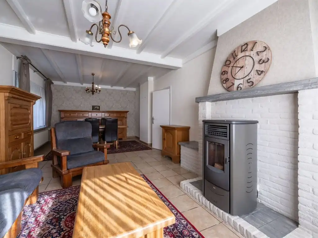 Verzorgde vrijstaande woning, grotendeels gerenoveerd foto 17