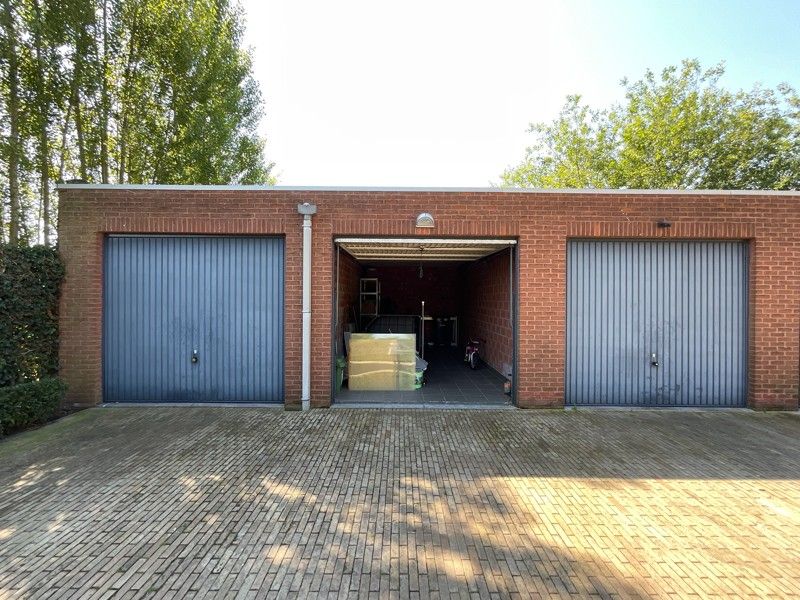 Recent duplex-appertement met 2 slaapkamers en garage foto 17