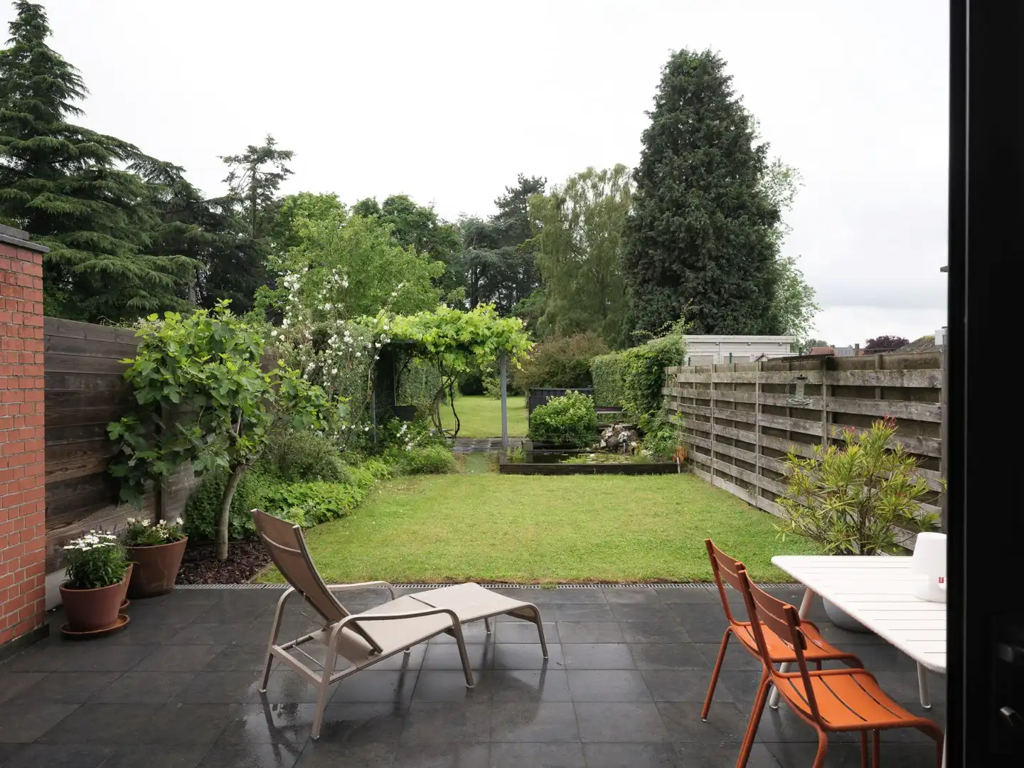 Instapklare woning met overvloedig licht en prachtige tuin foto 4