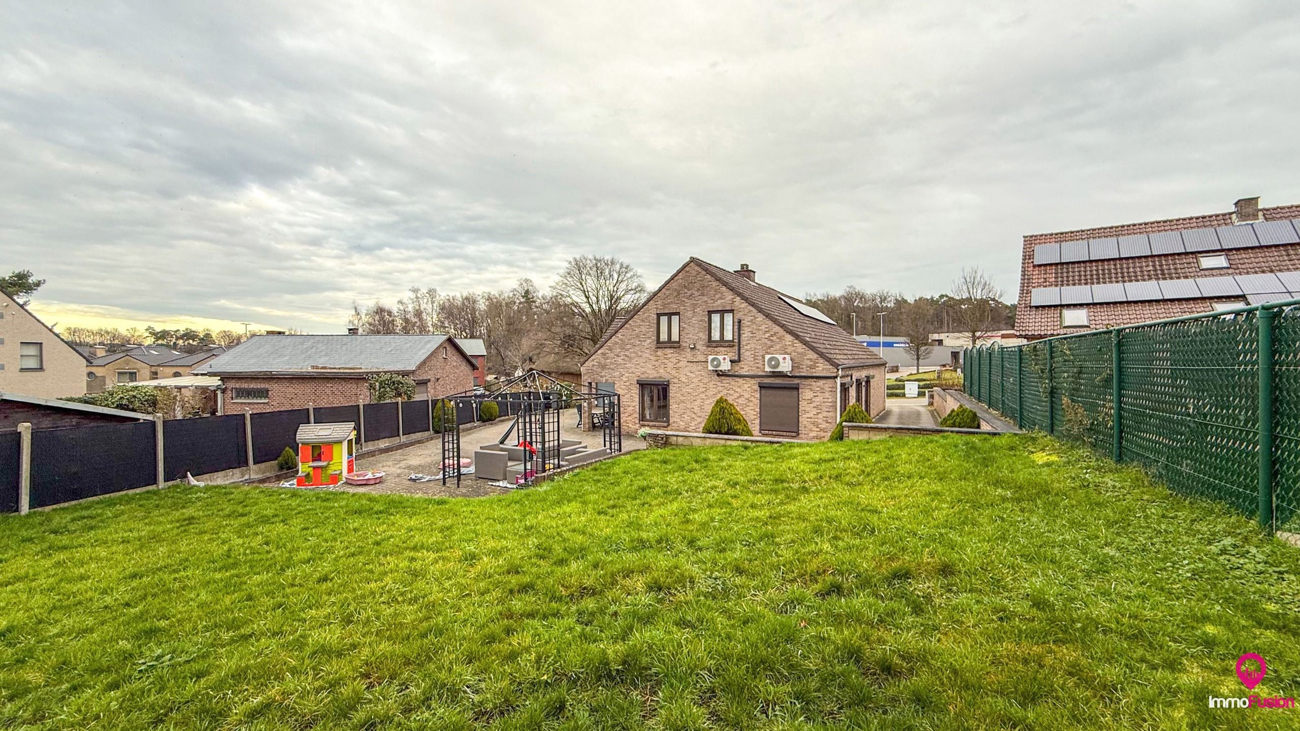 Woning 4 slpk met commerciële vergunning op centrale ligging foto 48