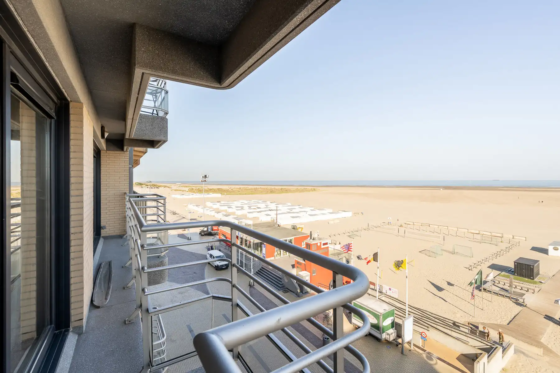 Stijvol afgewerkt appartement met frontaal zeezicht te Zeebrugge foto 15