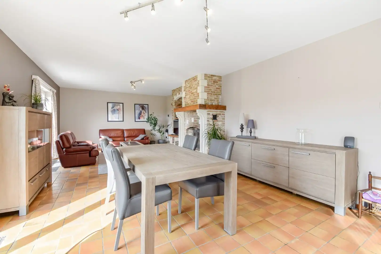 Ruime villa met 4 slaapkamers foto 6