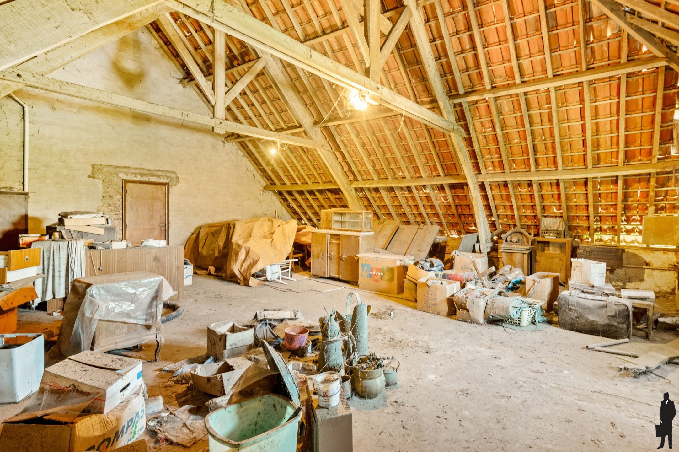 Riante hoeve met bijgebouw foto 22