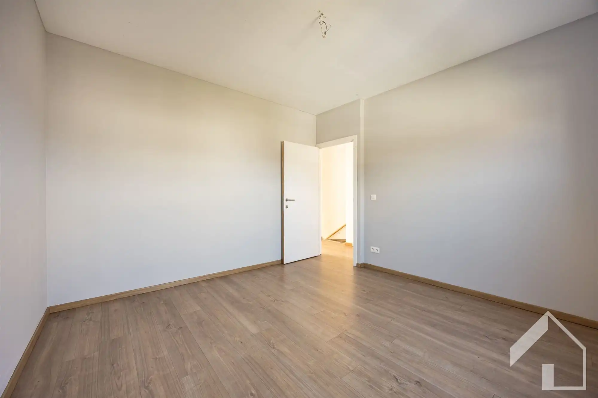 Ruime woning op een rustige locatie! foto 25