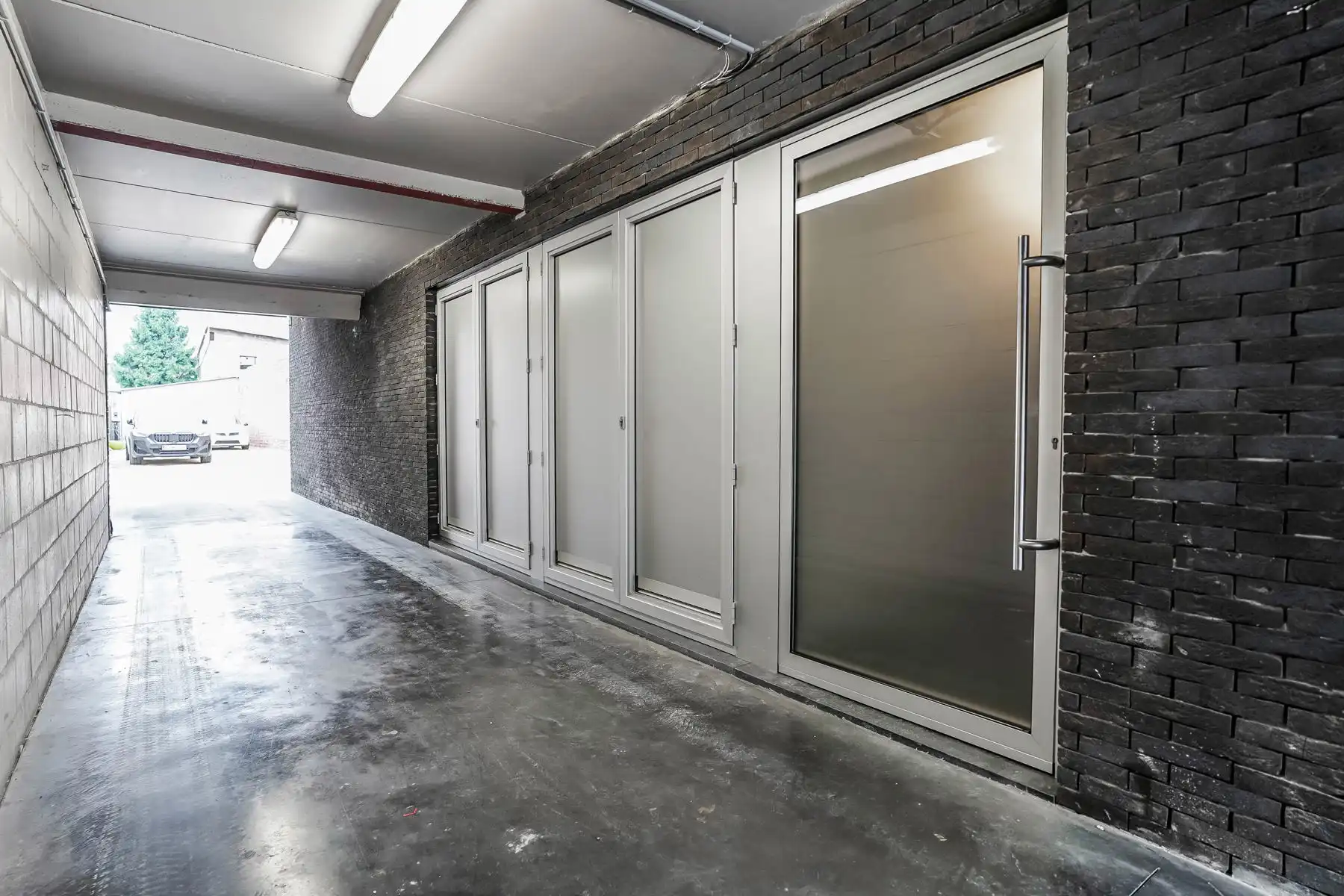 Modern en energiezuinig appartement te centrum Londerzeel foto 2