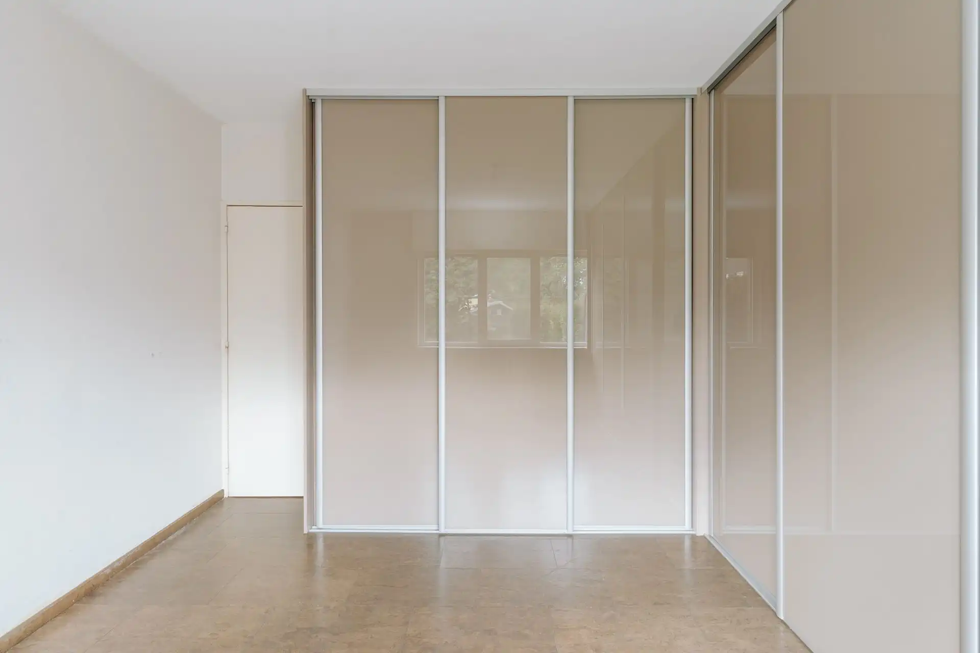Gelijkvloers appartement met tuin in de vogeltjeswijk foto 6