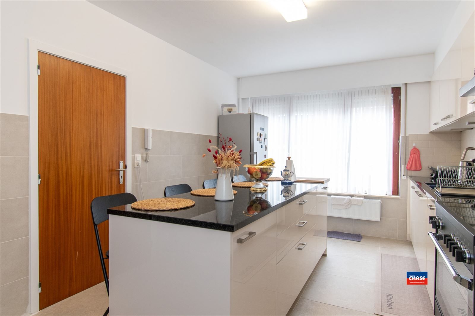 Bel-étage woning met 4 slaapkamers, 2 garages en EPC-C foto 7