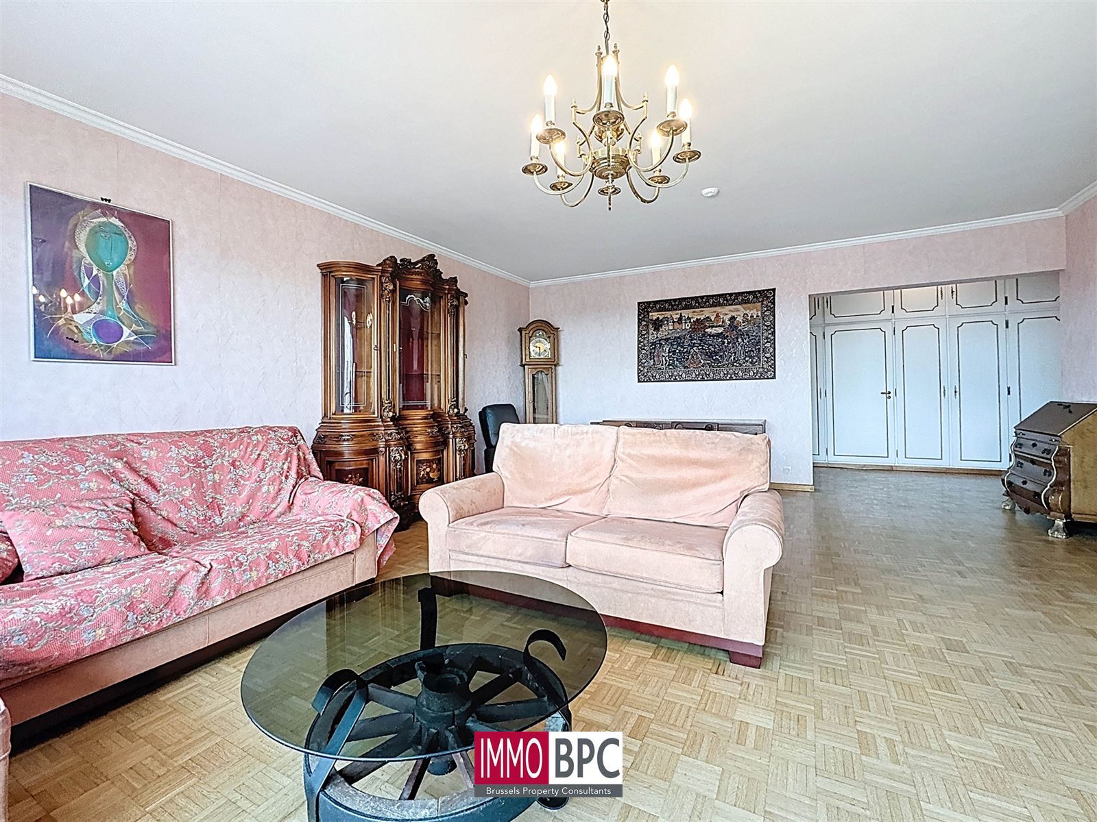 dit prachtige appartement in Ganshoren, waar ruimte, comfort en een indrukwekkend uitzicht  foto 2