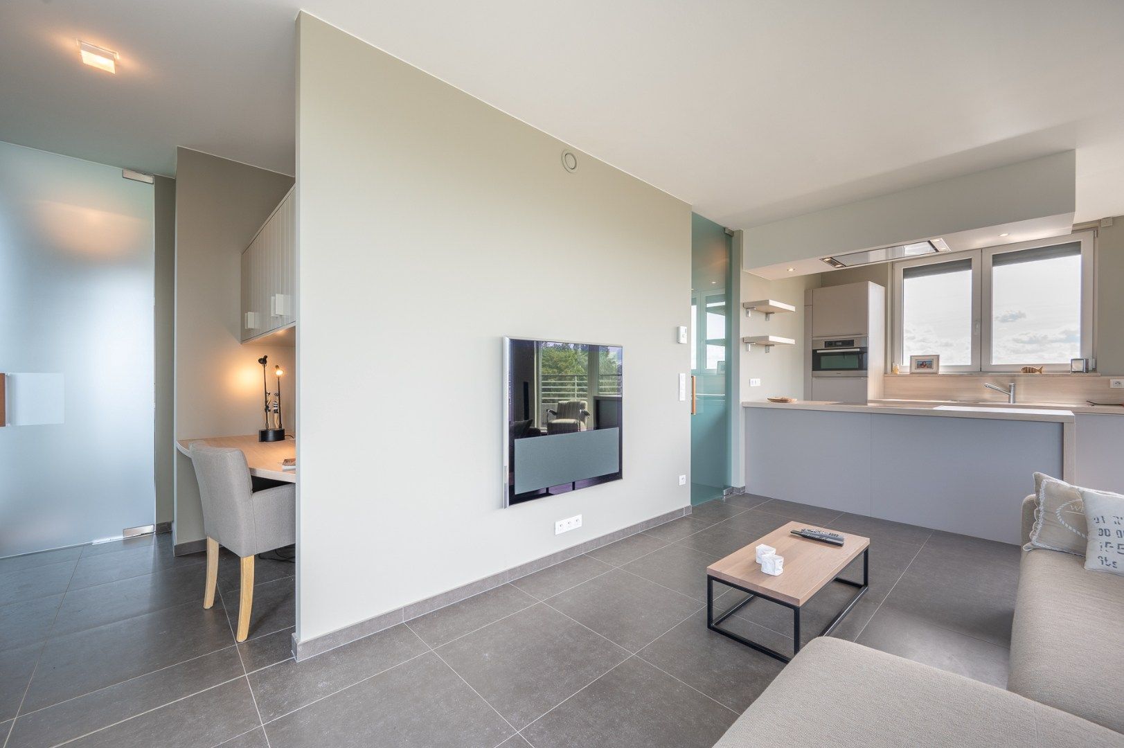 Unieke penthouse met open zichten richting de zee foto 12