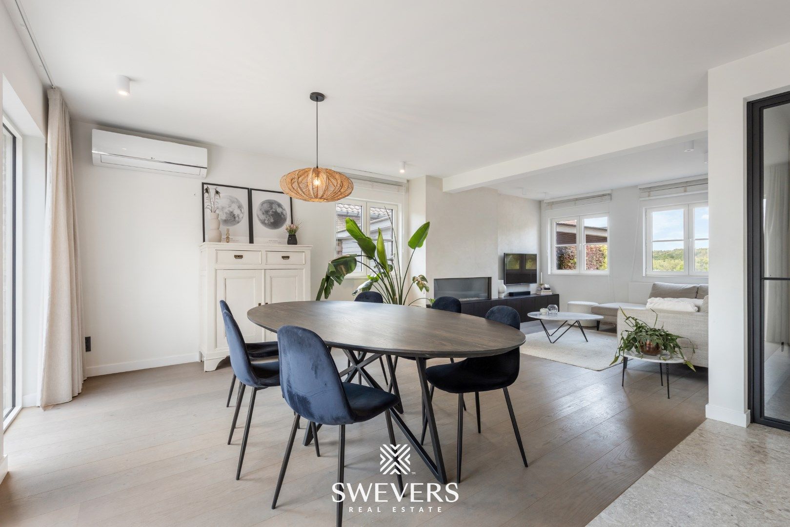 Knap gerenoveerde woning met praktijk/handelsruimte te Laak foto 7