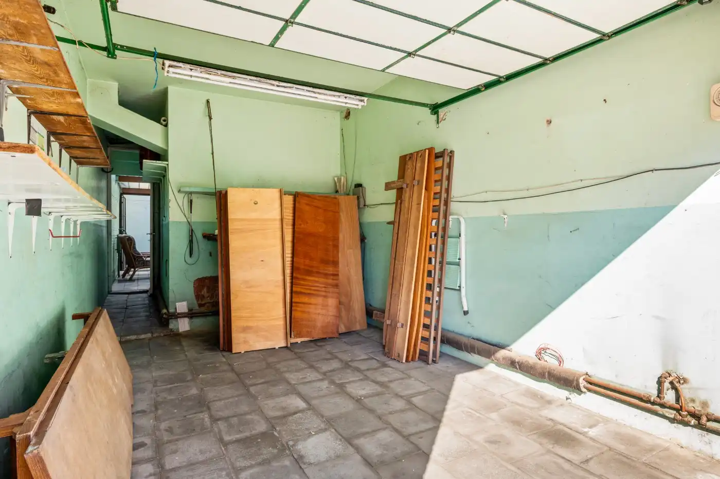 Te renoveren woning met 3 à 4 slpk. en inpandige garage foto 19