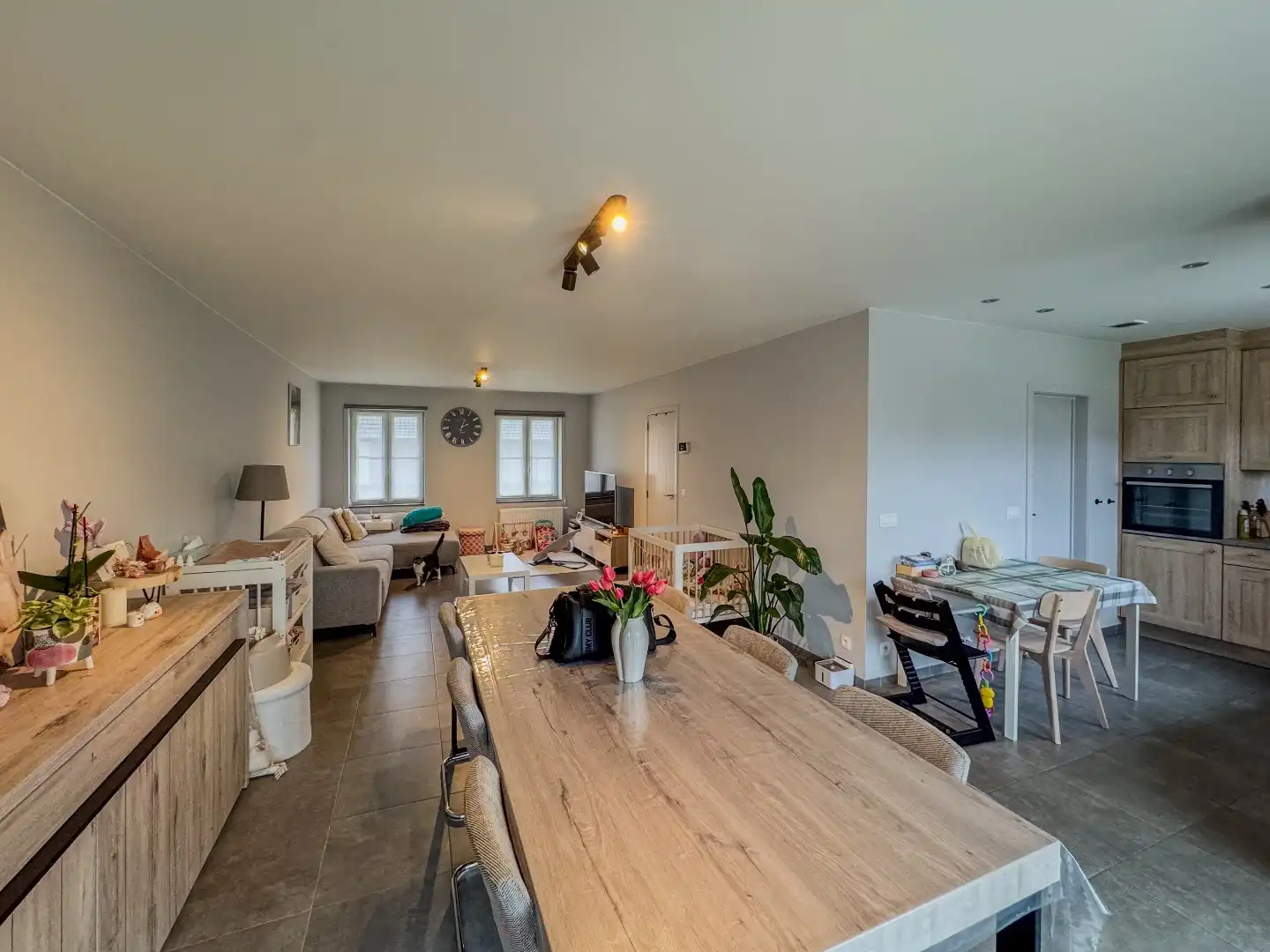 Recente en energiezuinige woning met 3 slaapkamers en tuin. foto 4