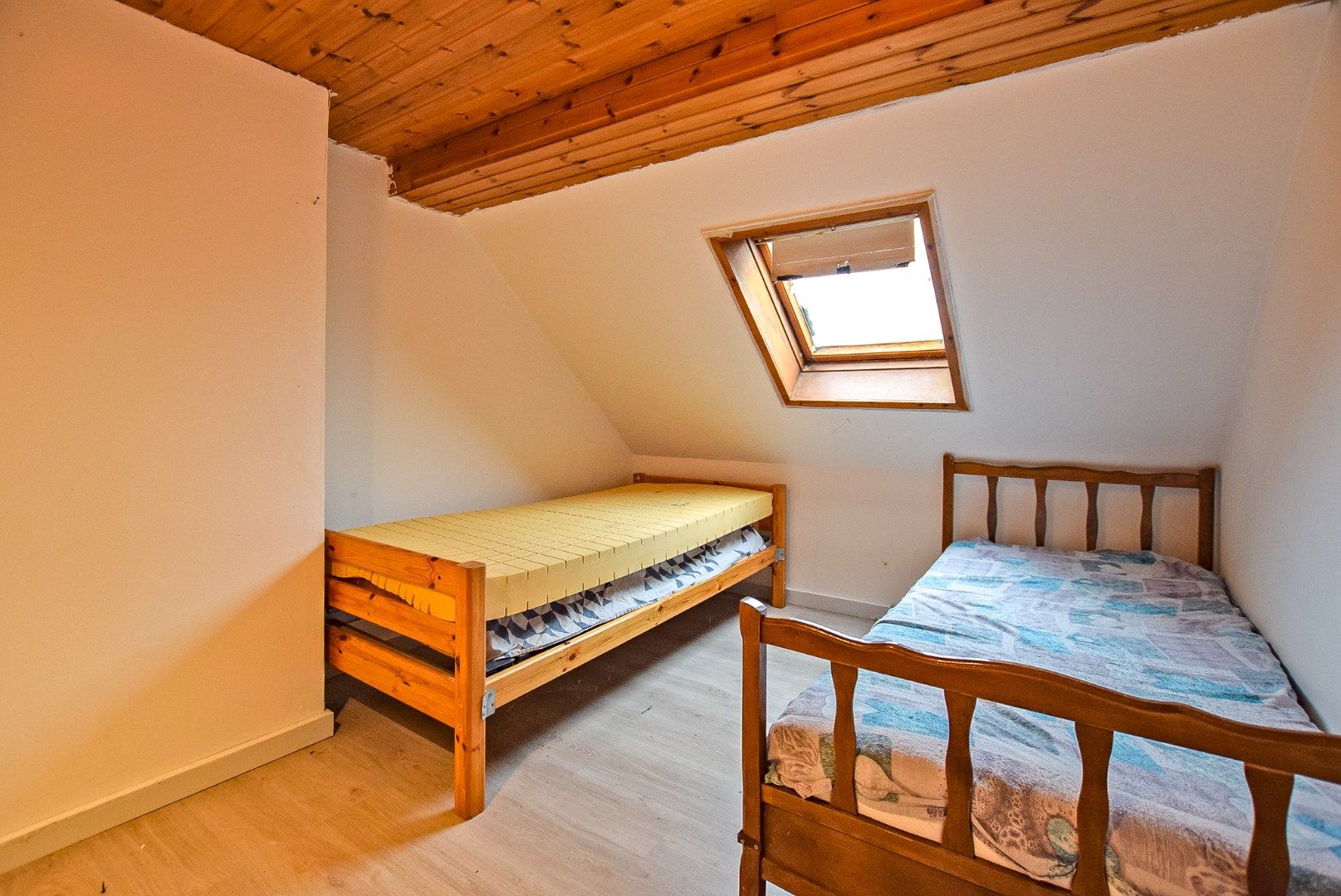 Te renoveren woning met 3 slaapkamers en zongerichte tuin. foto 14