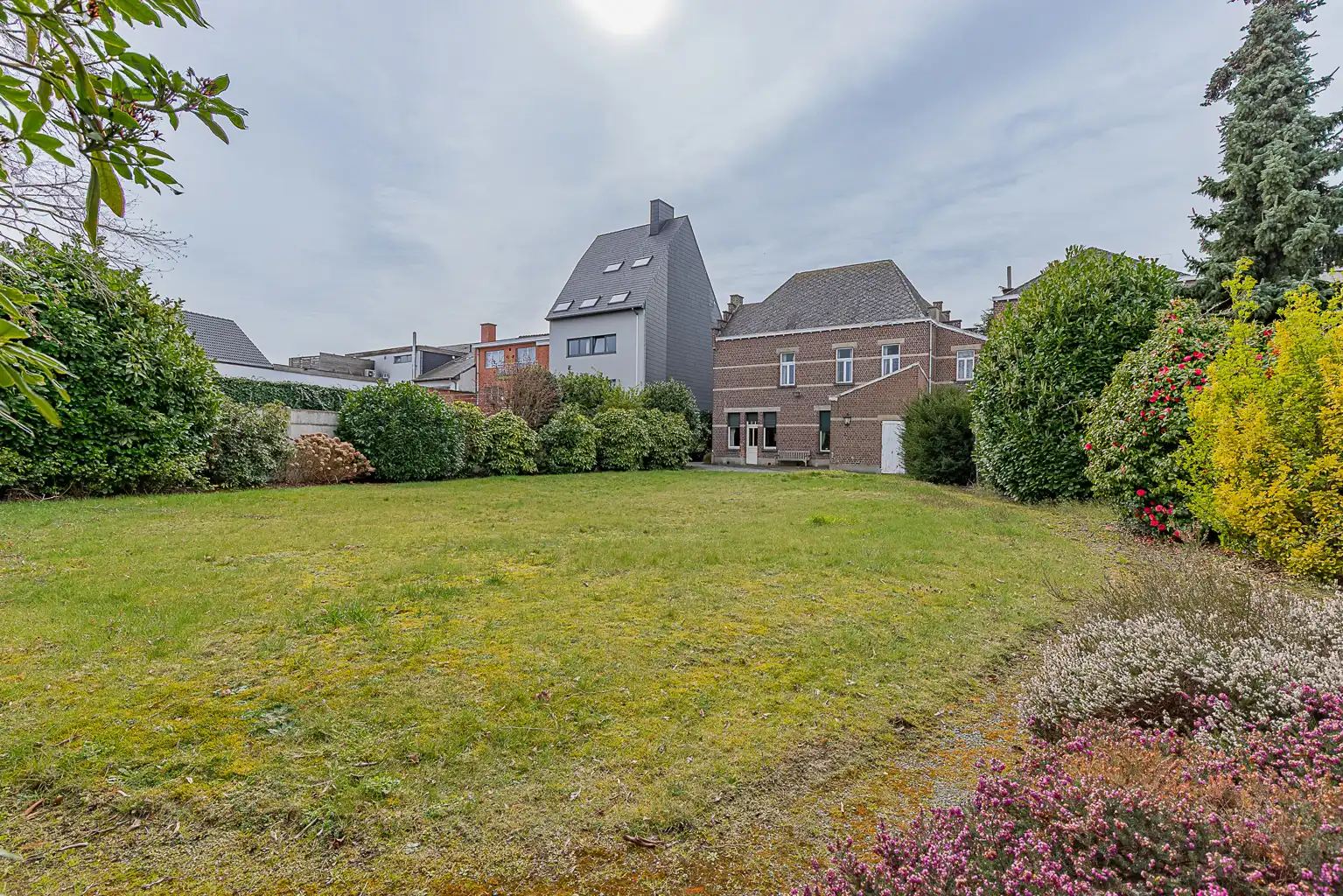 Herenhuis met 5 slaapkamers in Opwijk centrum! foto 22