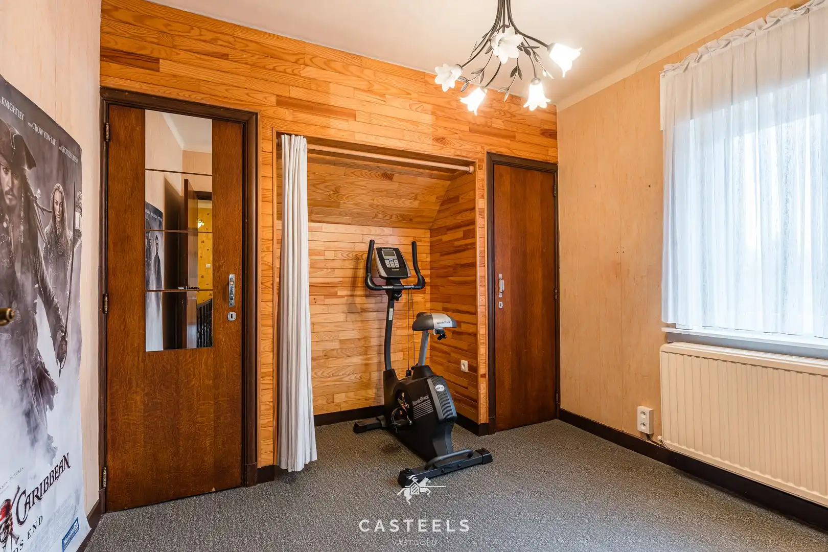 Ruime gezinswoning met zonnige tuin te koop in Lokeren foto 19