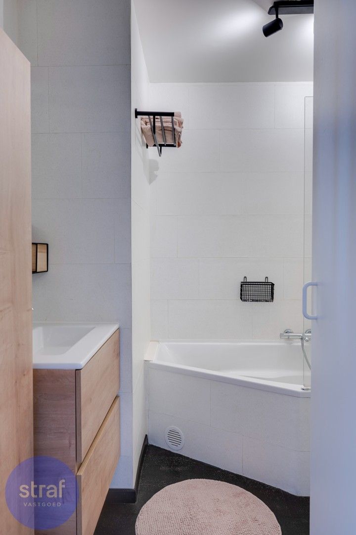 Een prachtig 1-slaapkamerappartement op de 7de verdieping van de Panorama Tower foto 10