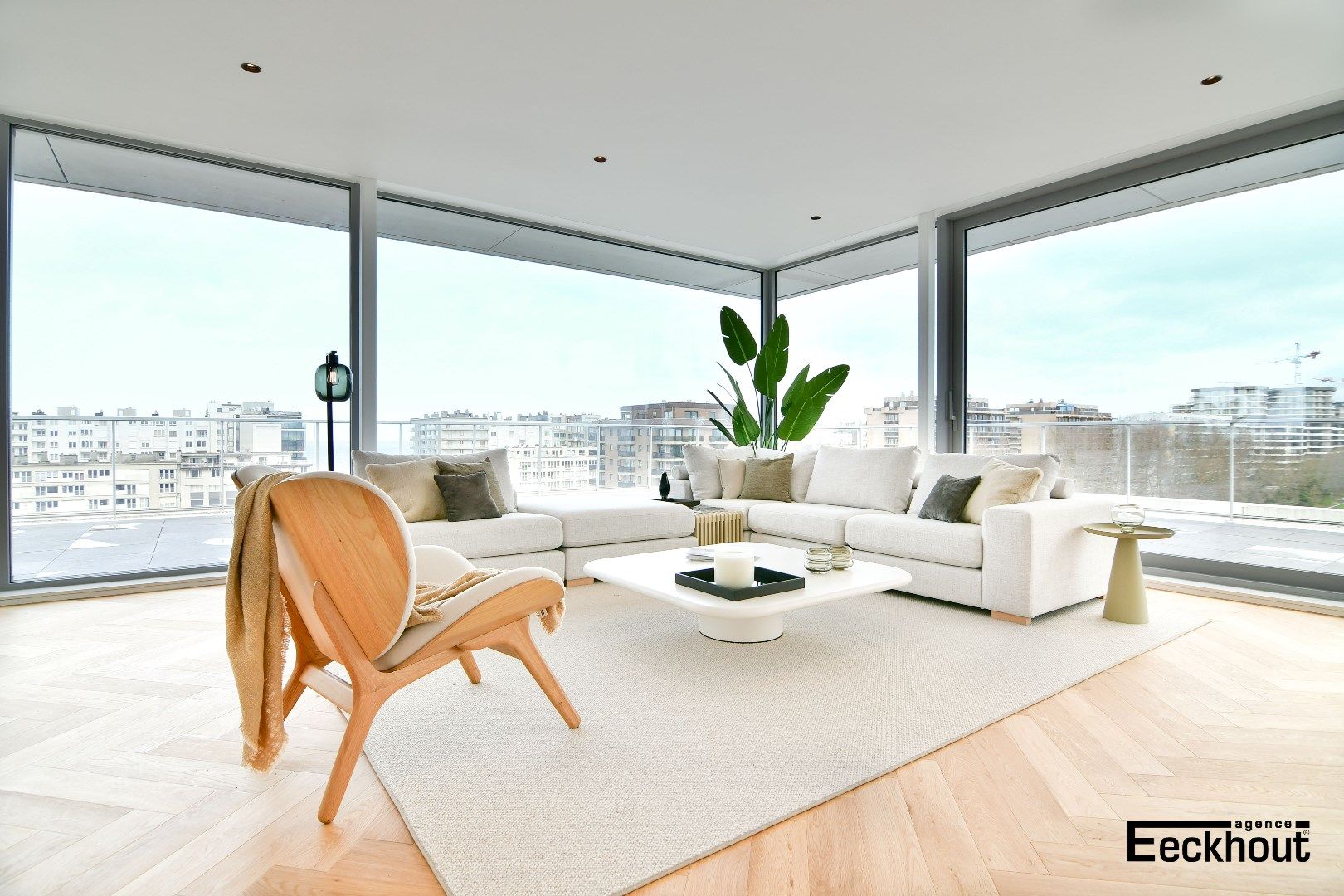 Luxe - duplex appartement met ruime zonneterrassen bij de Golf en de zeedijk van Mariakerke! foto 5