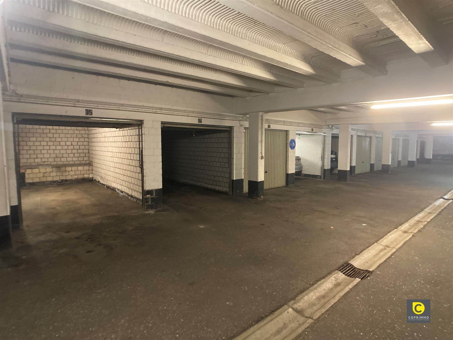 Ruime ondergrondse garagebox nabij Fruithoflaan!  foto 6