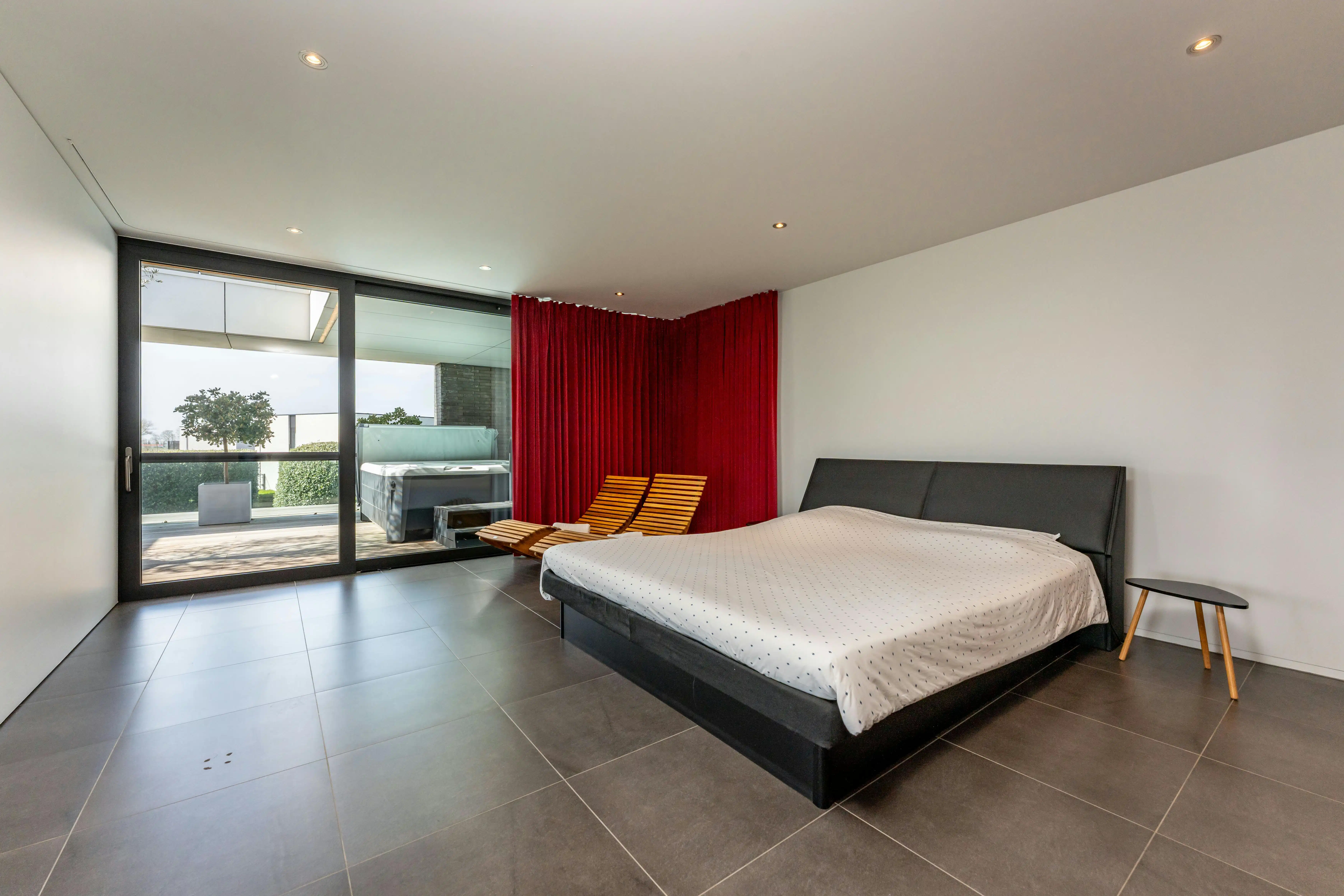 Exclusieve villa op prachtig perceel grond te koop te Leffinge! foto 30