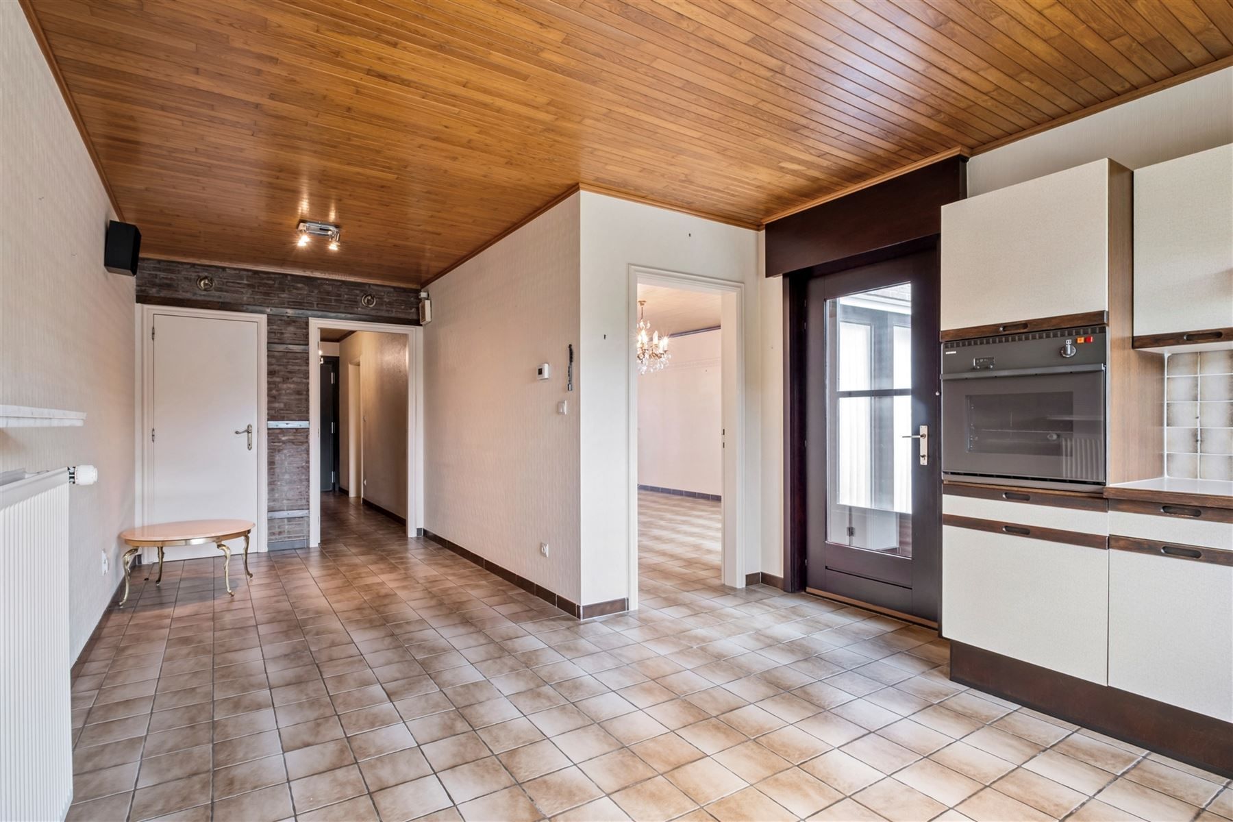 Solide woning met 3 slaapkamers op 584 m² foto 7