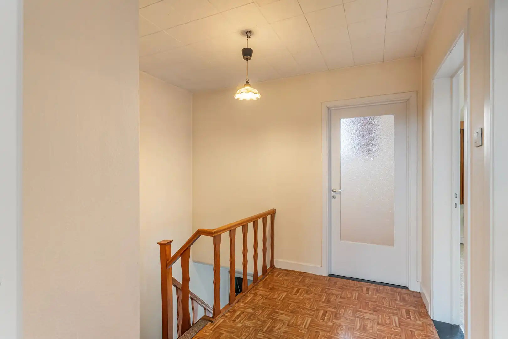 Te renoveren woning op leuke locatie! foto 8